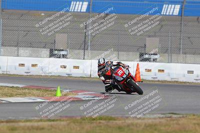 media/Nov-26-2022-Fastrack Riders (Sat) [[b001e85eef]]/Level 3/Session 3 Outside Turn 9/